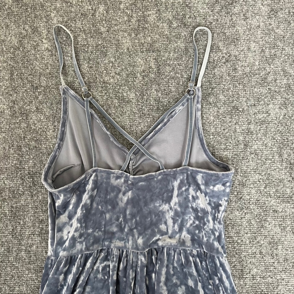 American Eagle Blue Crushed Velvet Romper Sleeveless V-Neck Strappy Back Small - Picture 5 of 8